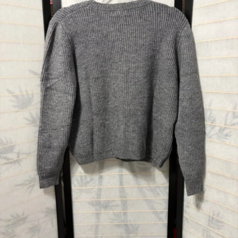 Limassimo Sweater Large Gray Knit Faux‎ Pearl Crochet Flower Coquette Soft Girl